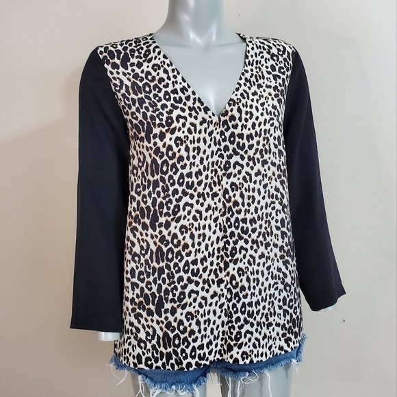 𝅺Club Monaco Silk Leopard Print Raglan V Neck 3/4 Length Sleeve Blouse Size S - Picture 3 of 10